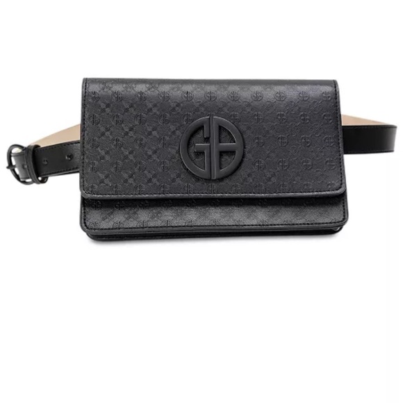 BEAUTIFUL Giani Bernini
Buckle Logo Fanny Pack. BRAND NEW - Picture 6 of 13